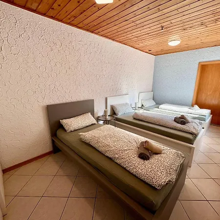 Geraeumiges Monteurapartment 1 In Mit Parkplatz Διαμέρισμα *